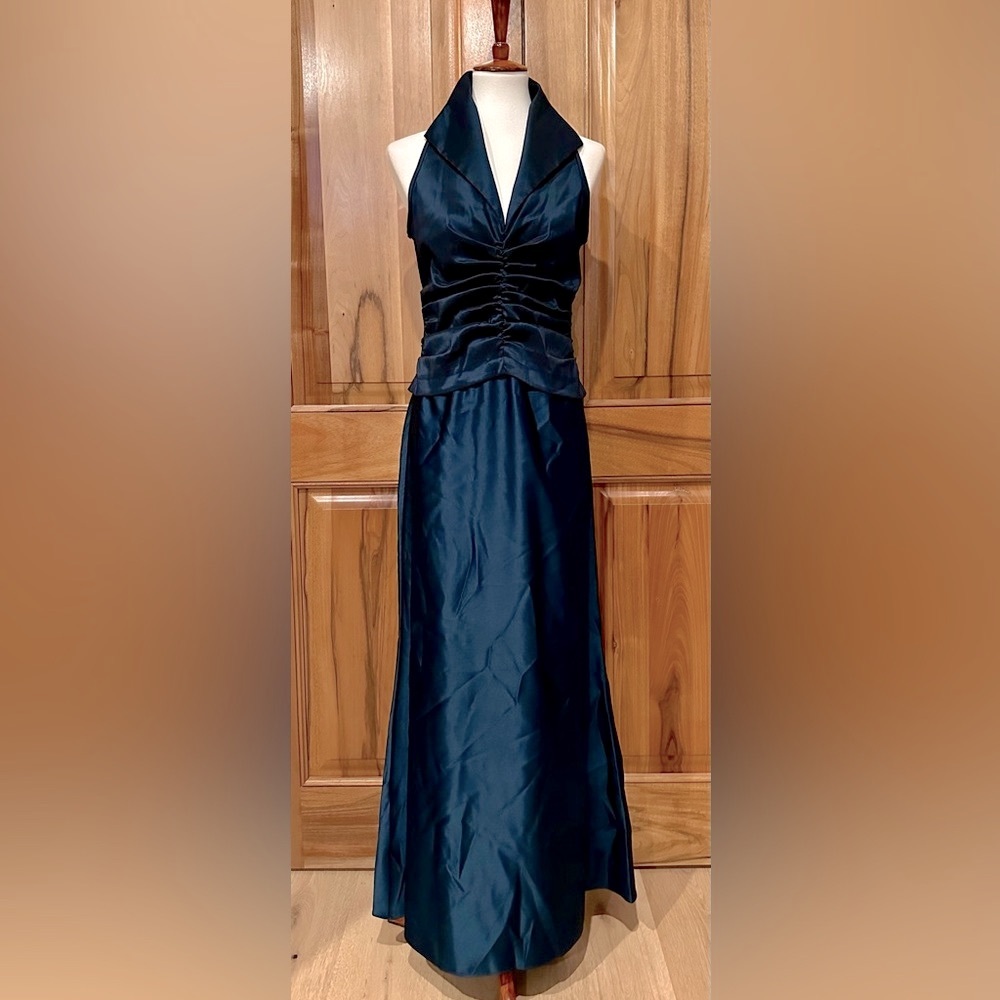 VTG Tadashi Shimmering Midnight Blue Full-Length Formal Gown, EUC 10
